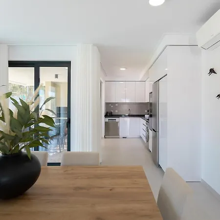 Anita - By Sch * Salir de Porto