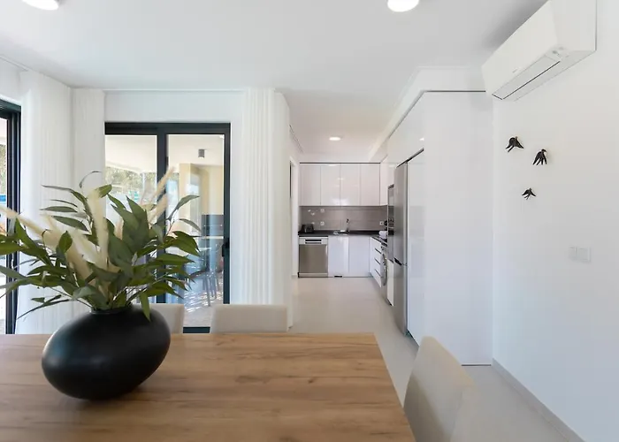 Anita - By Sch * Salir de Porto