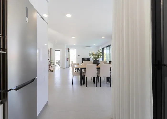 וילה Anita - By Sch