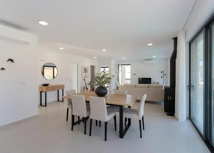 וילה Anita - By Sch